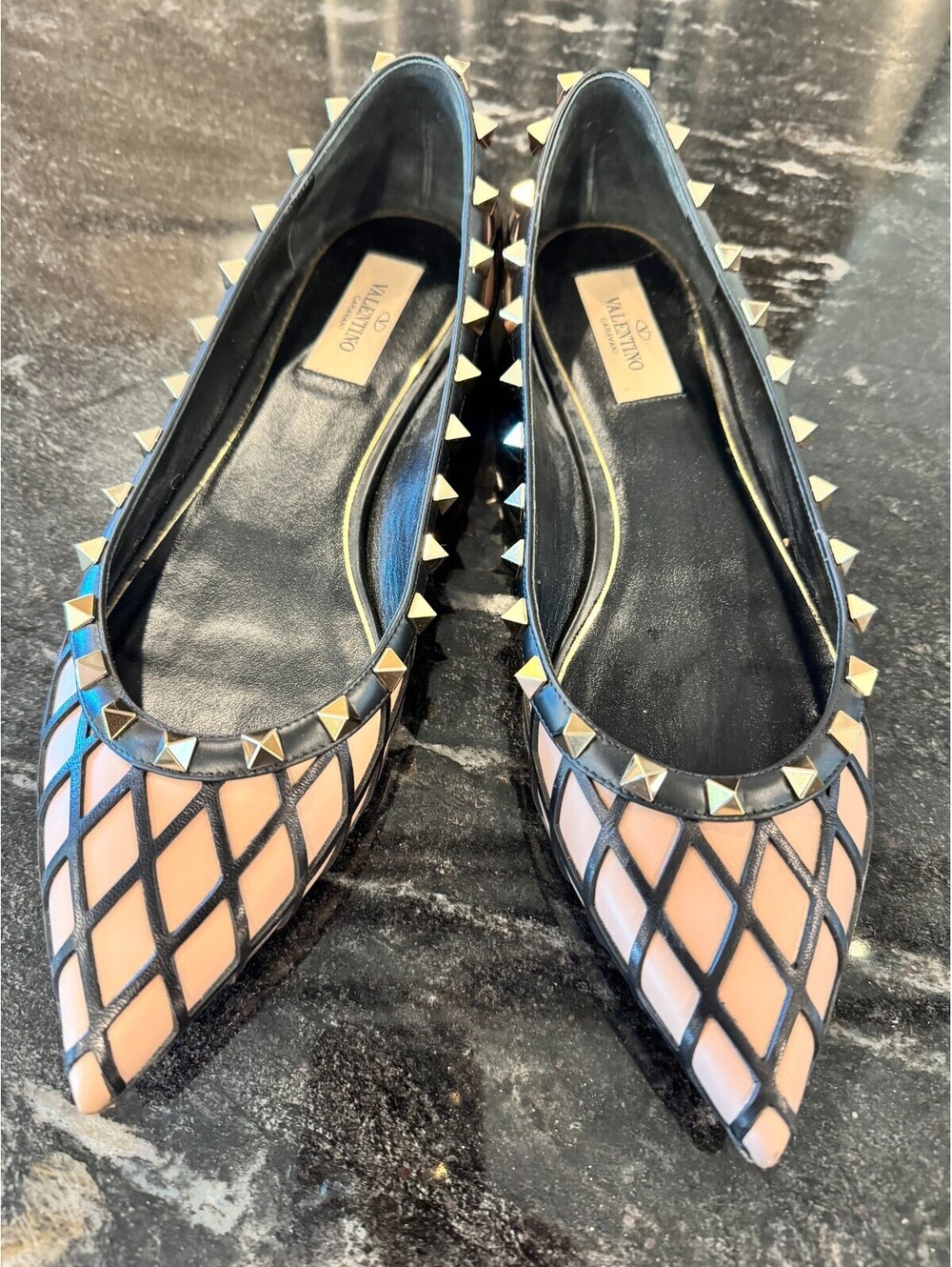 RARE Valentino Garavani Boudoir Rockstud Ballerina Flats Rose Cannelle Black 9.5